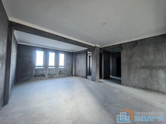 尚德家园 全新毛坯 送车位杂物间