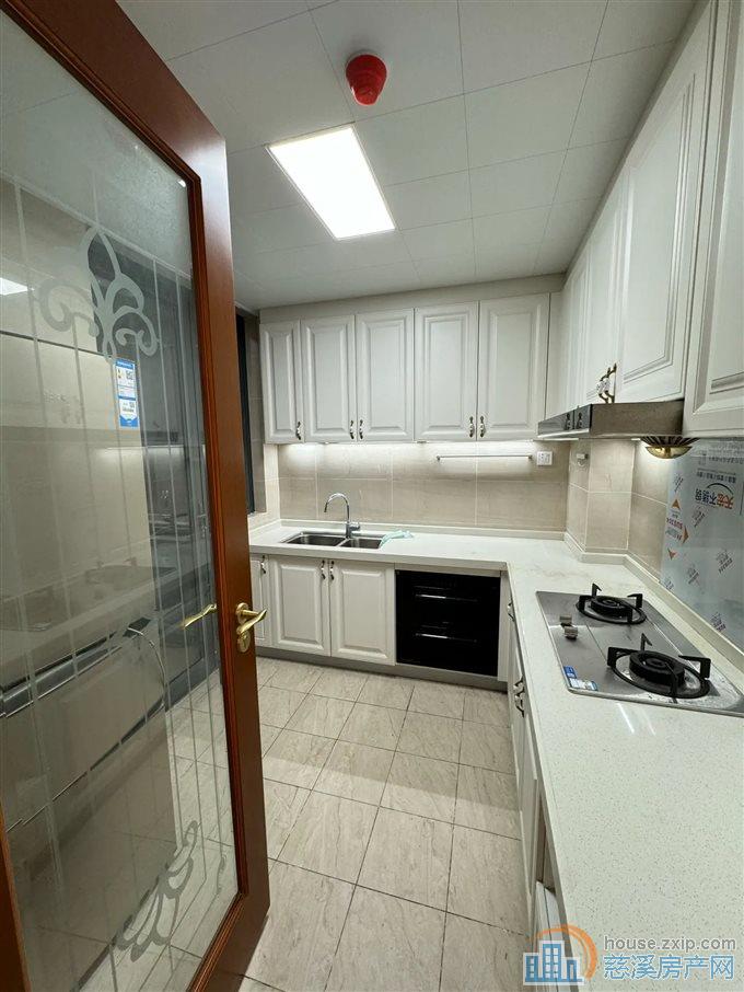 恒大河悦府117平89万湖景房