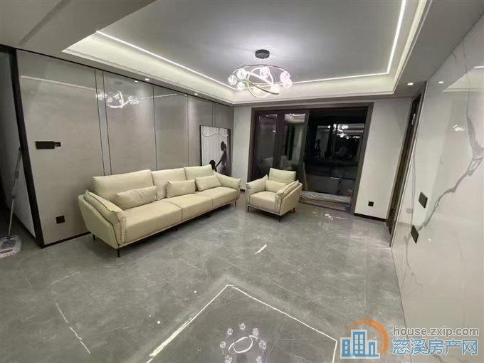 江南大院洋房143平楼层好精装2年到