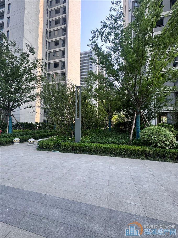 新城河106平171万送两个车位