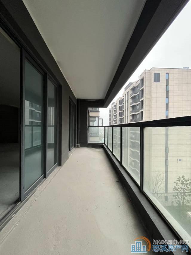 江樾潮启 洋房141平方218万带车位