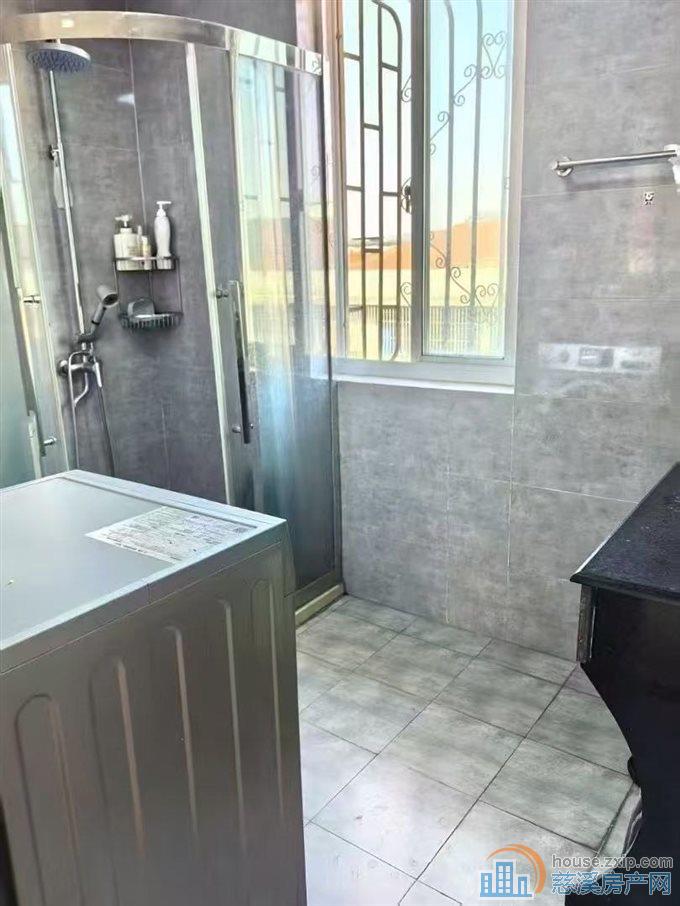 捡漏来园丁新村5楼86平架空层精装