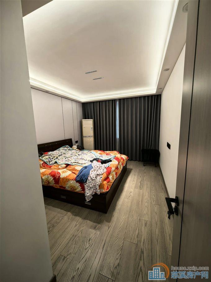 城东新村69平118万精装挺好4楼