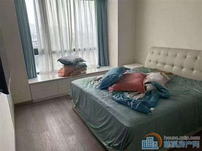 急卖复地二期自住精装修南北通透拎包入住
