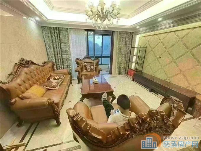 捡漏嘉景园183平豪装低楼层带车位
