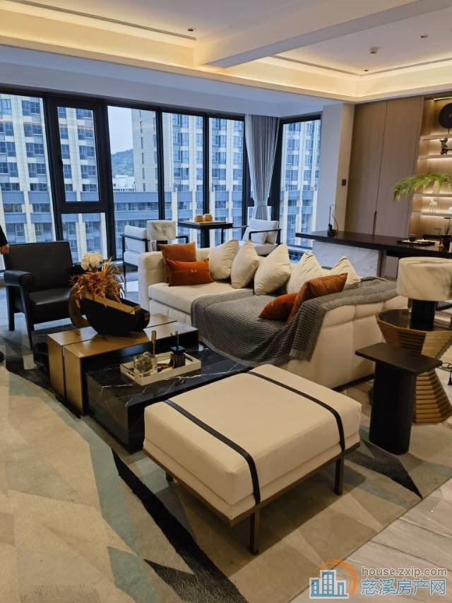 水映天成186平方大平层