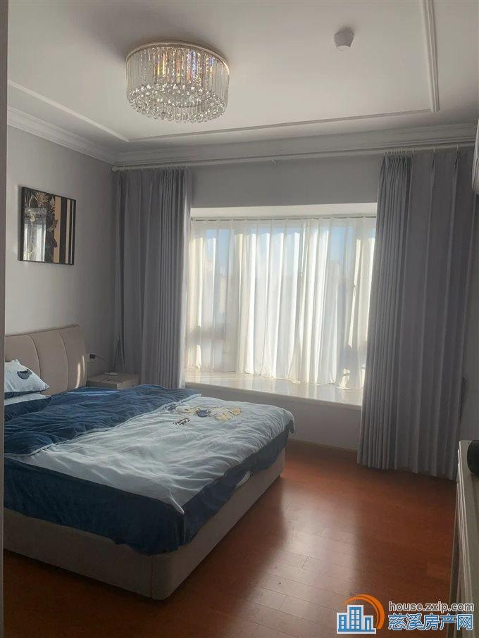 恒大河悦府 精装135平方88万低总价