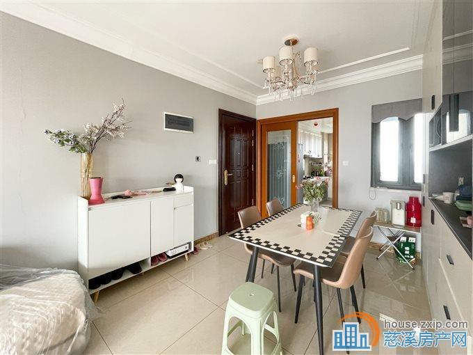 恒大河悦府 精装135平方88万低总价