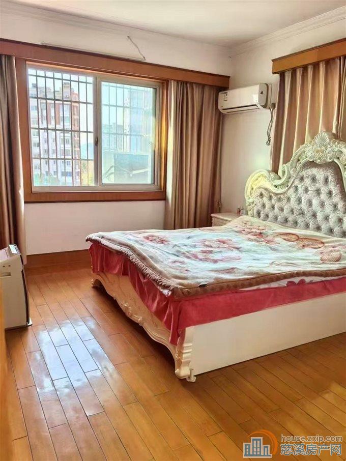 捡漏来园丁新村5楼86平架空层精装