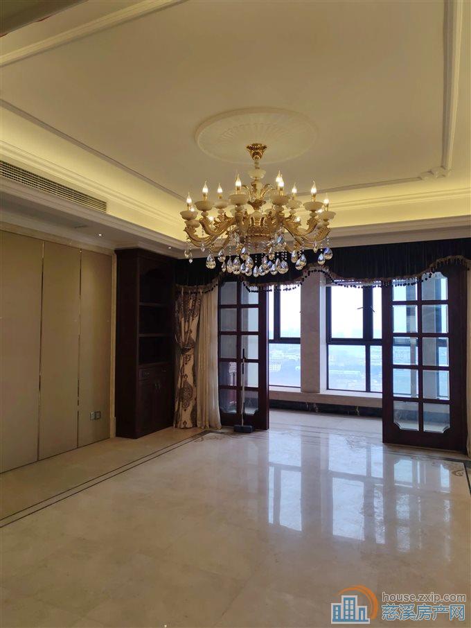 华润凯旋门177平358万黄金楼层