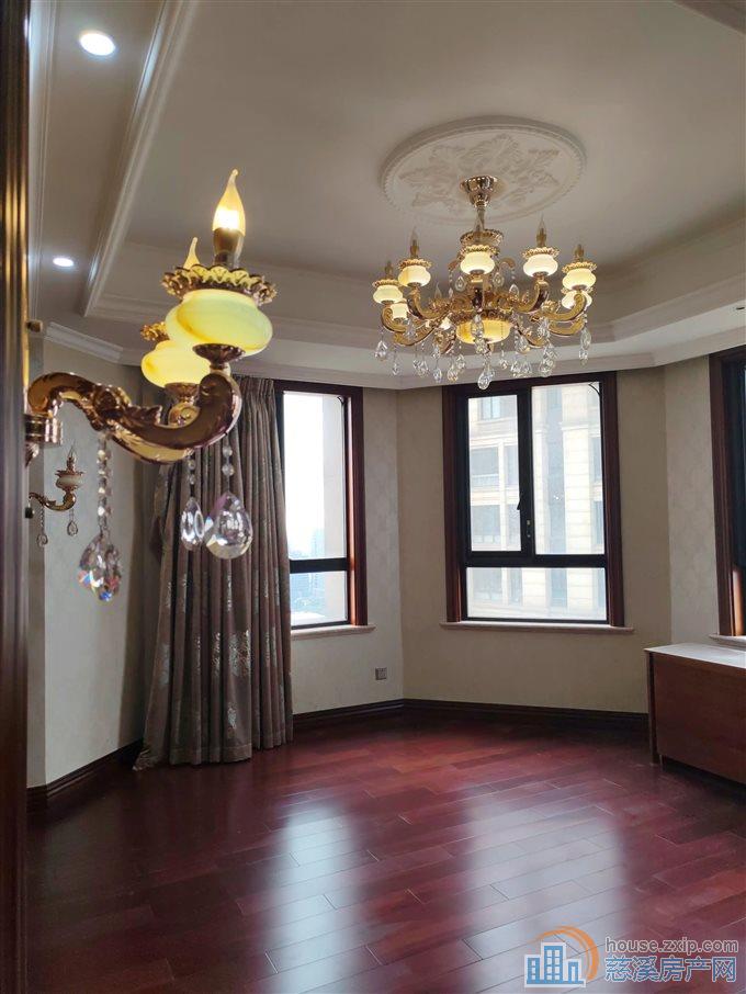 华润凯旋门177平358万黄金楼层