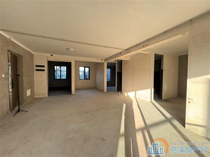 美的君耀府  次新小区 毛坯  绿化好