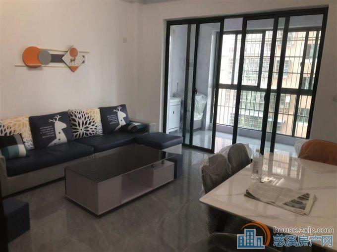 天怡嘉苑80平150万带车位精装修