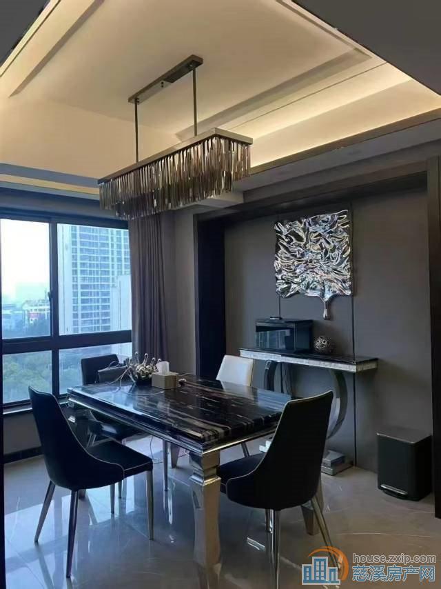 金地印象剑桥100平楼层佳精装218万