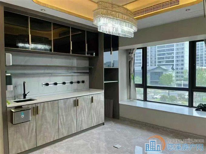 急售天誉华府自住精装修送车位直接钥匙在