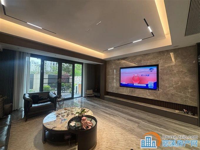 江南大院 一复二带花园豪装 带双车位