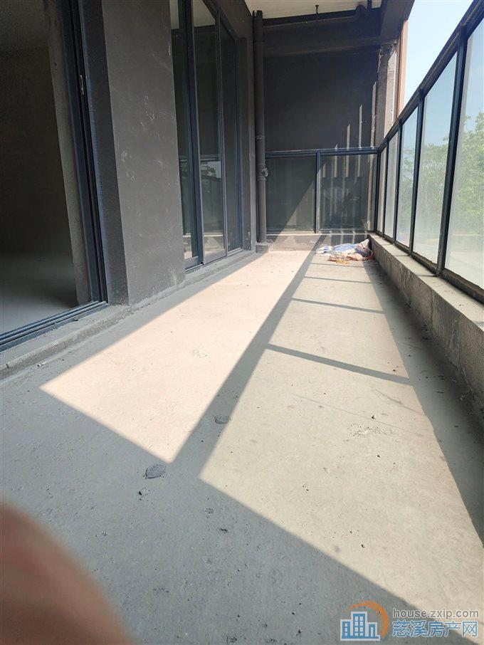 江樾潮启 城南别墅272平568万双车位