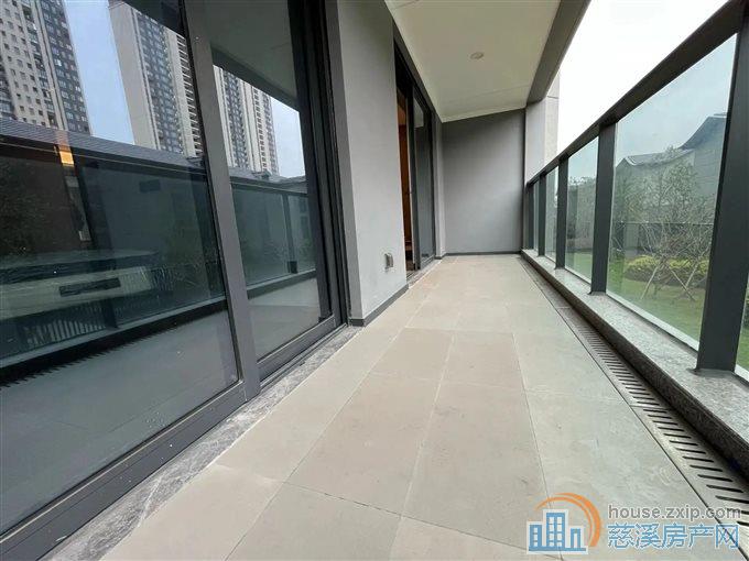 江山云望142平300万精装修四居室