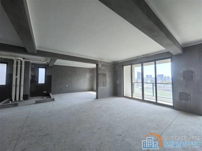  溪上旦山府 中上层边套118平238万