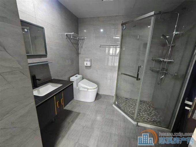 绿城诚园132平边套3室168.8万