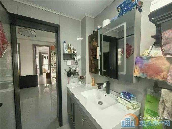 双XQ茜苑新村全新装修65平