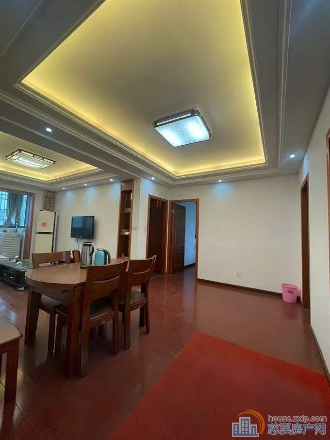 人和家园100.4平带车位精装118万