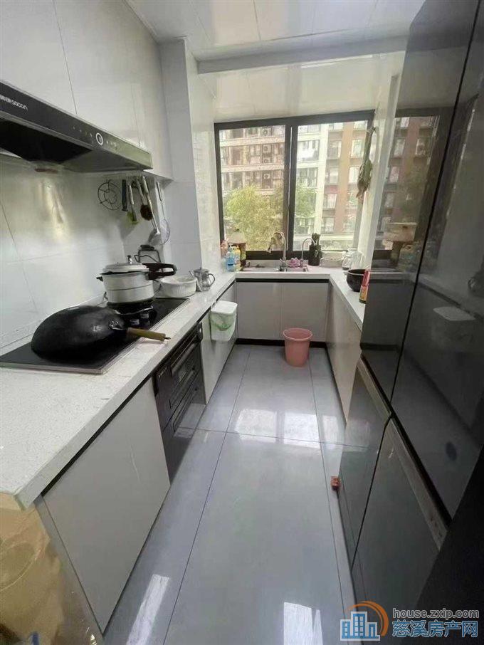 特价蔚蓝云图精装修