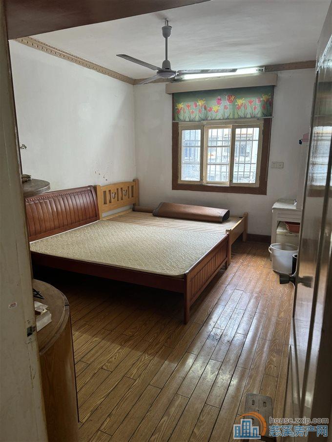 城东新村 精装70平120万 上林无在读