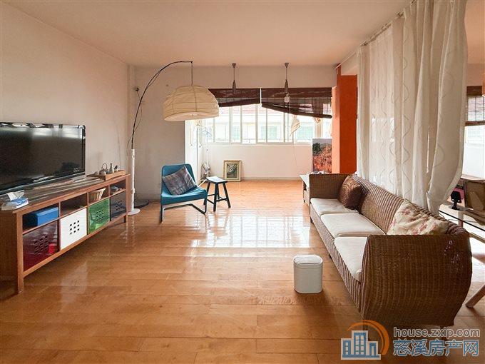 虞波北园东区 精装 送阁楼80平方 车库