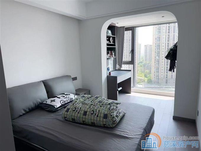 江樾潮启130平方四室两厅两卫