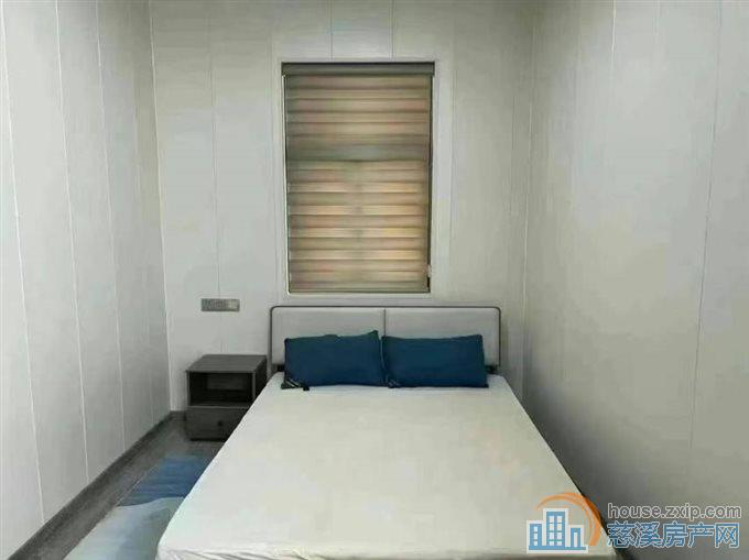 金山西区(虞家路3楼)63平精装76万