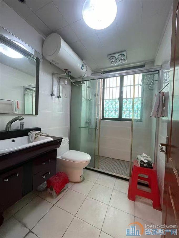 人和家园100.4平带车位精装118万