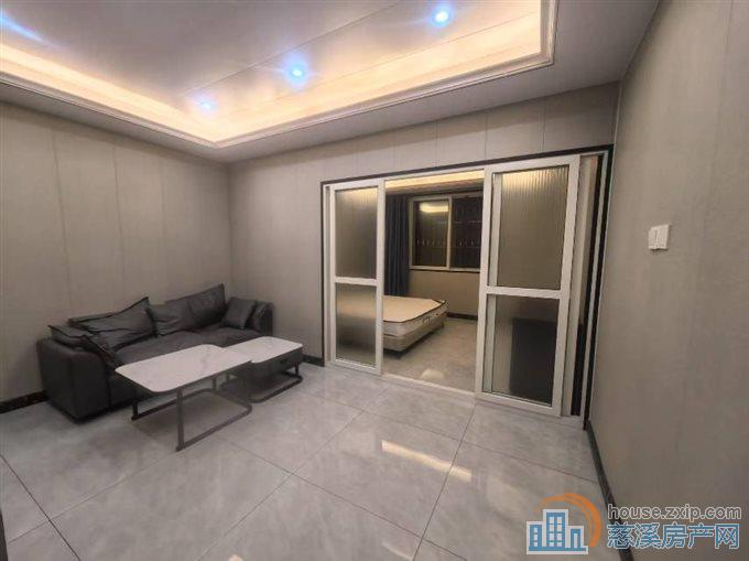 银泰上林坊步行街附近【中安阁】一室一厅自家房子，没有中介费
