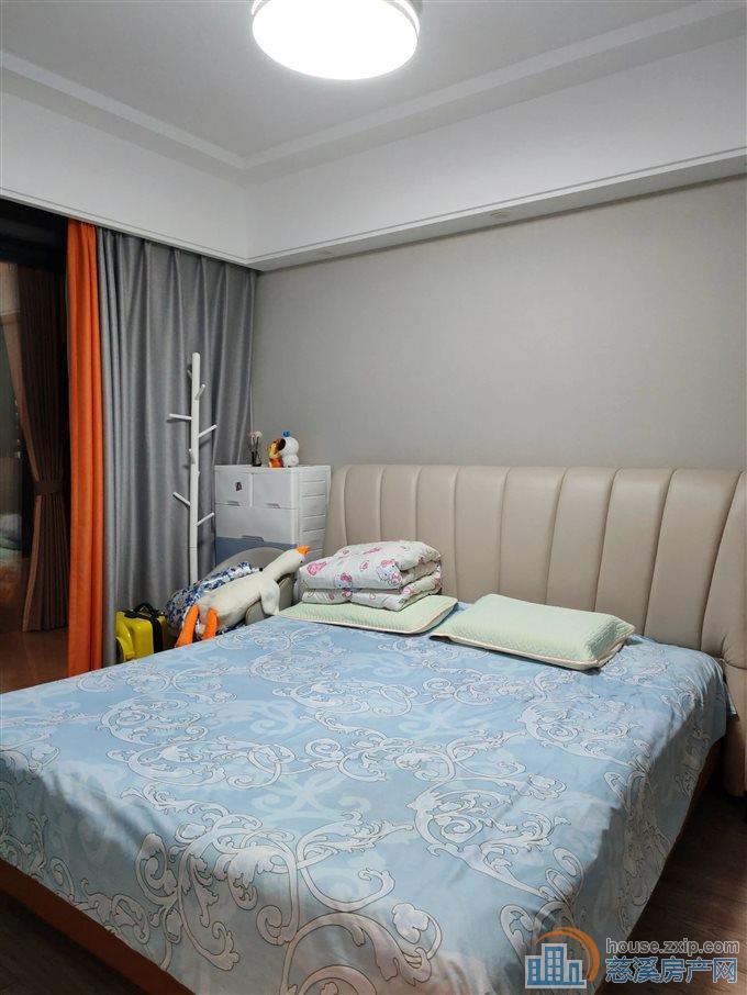 阅江府 精装洋房135平方258万低总价