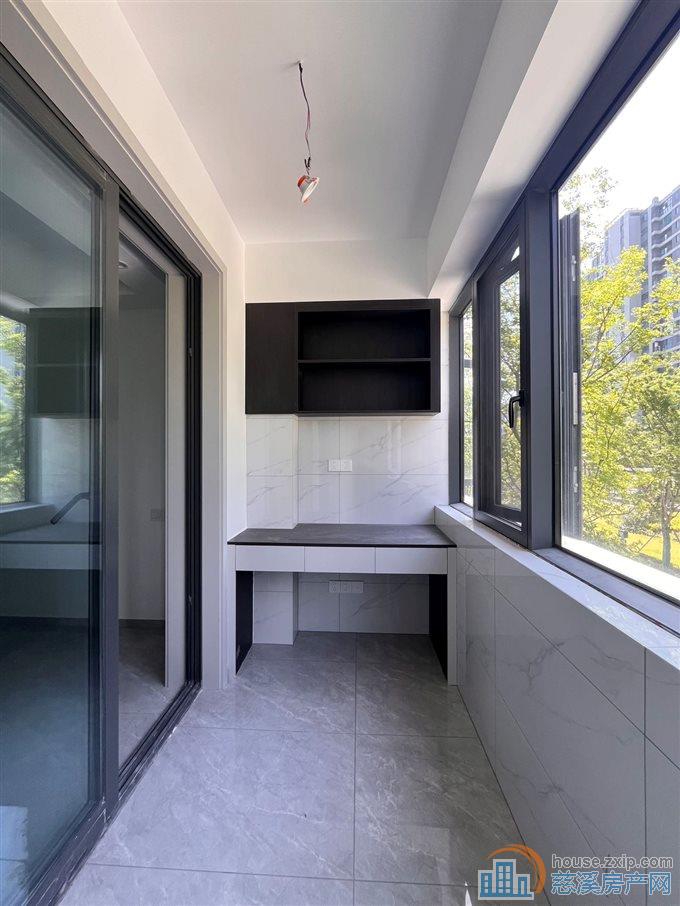 湖樾云著143平方全新装修238万