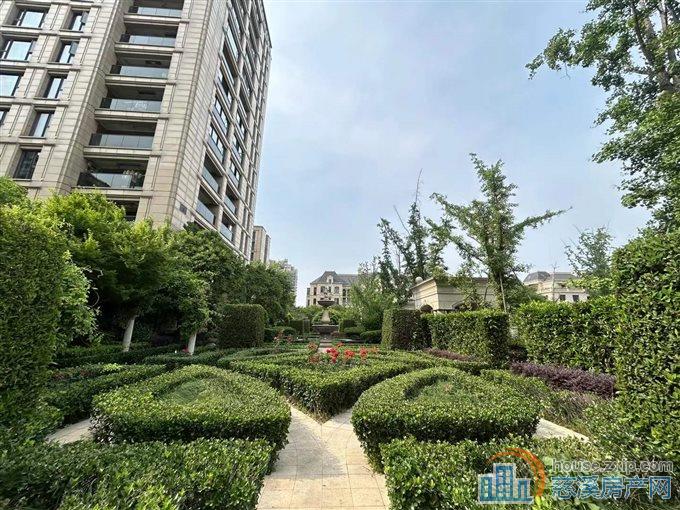 绿城玫瑰园171平毛坯带车位338万