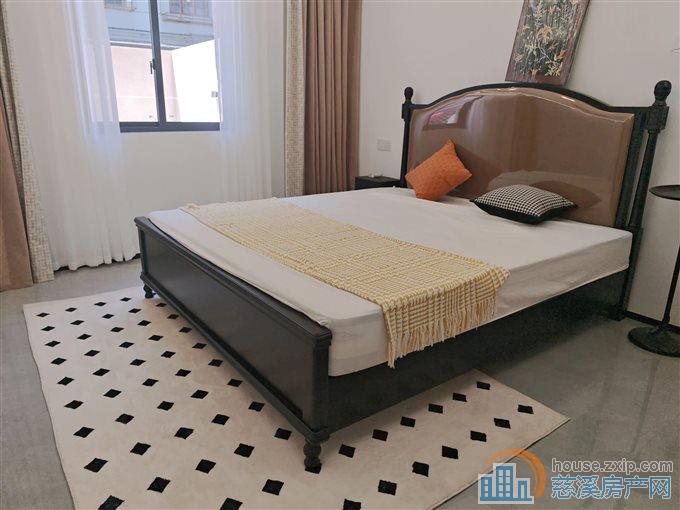 洋房精装修未入住 带院子 金山新村