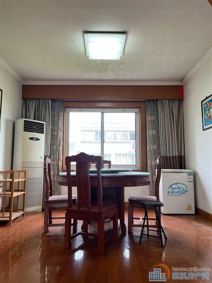 虞波花园141平155万黄金楼层