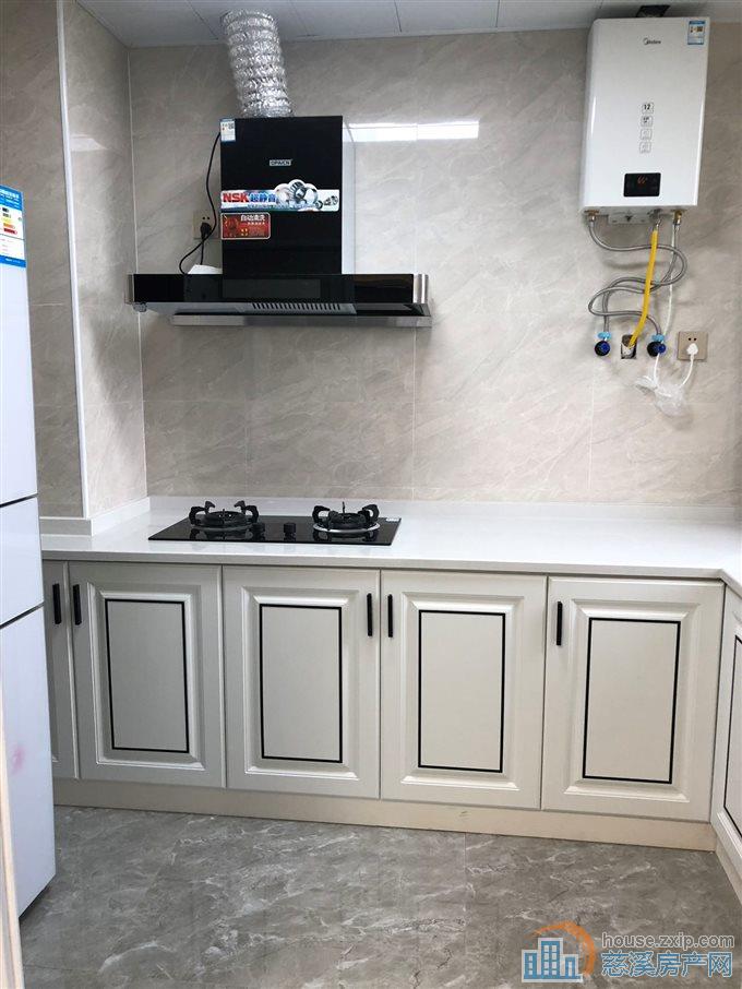 祥生祥园三室两厅两卫精装修直接房源钥匙在