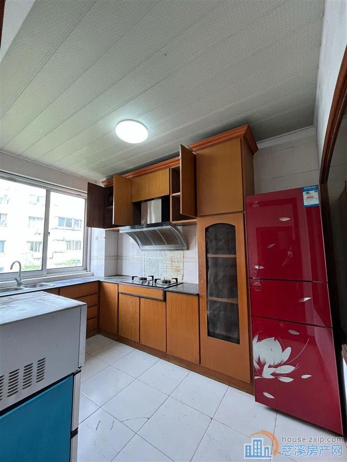 虞波花园141平155万黄金楼层