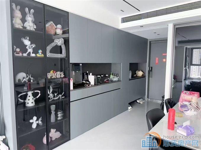 江樾潮启130平方四室两厅两卫