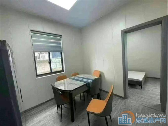 金山西区(虞家路3楼)63平精装76万