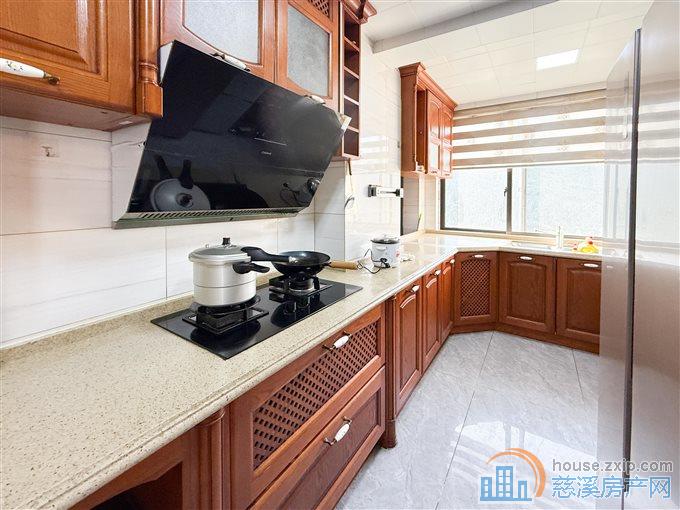 峙山庄园173平168万东边套单价低