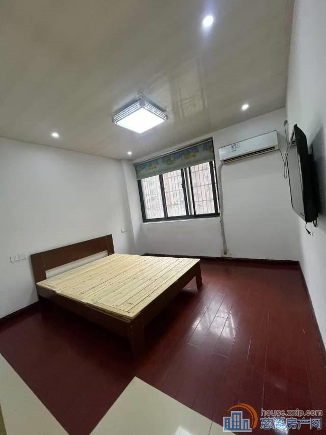 双和家园一期45平方60万一室简装