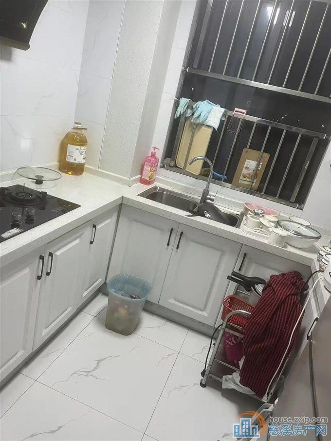 誉林府114平简单带车位230万