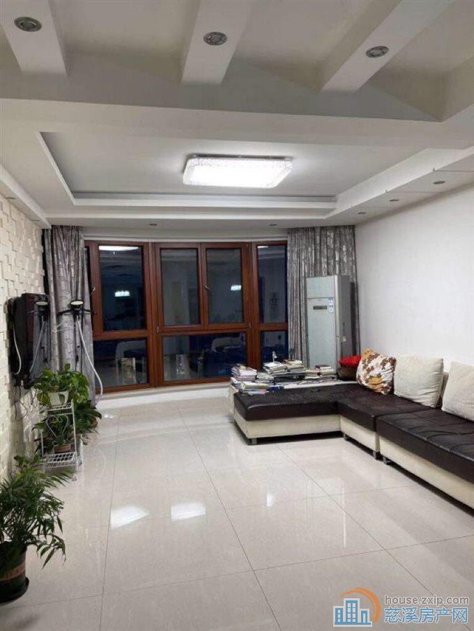 和润公寓  精装修 阳光无在读