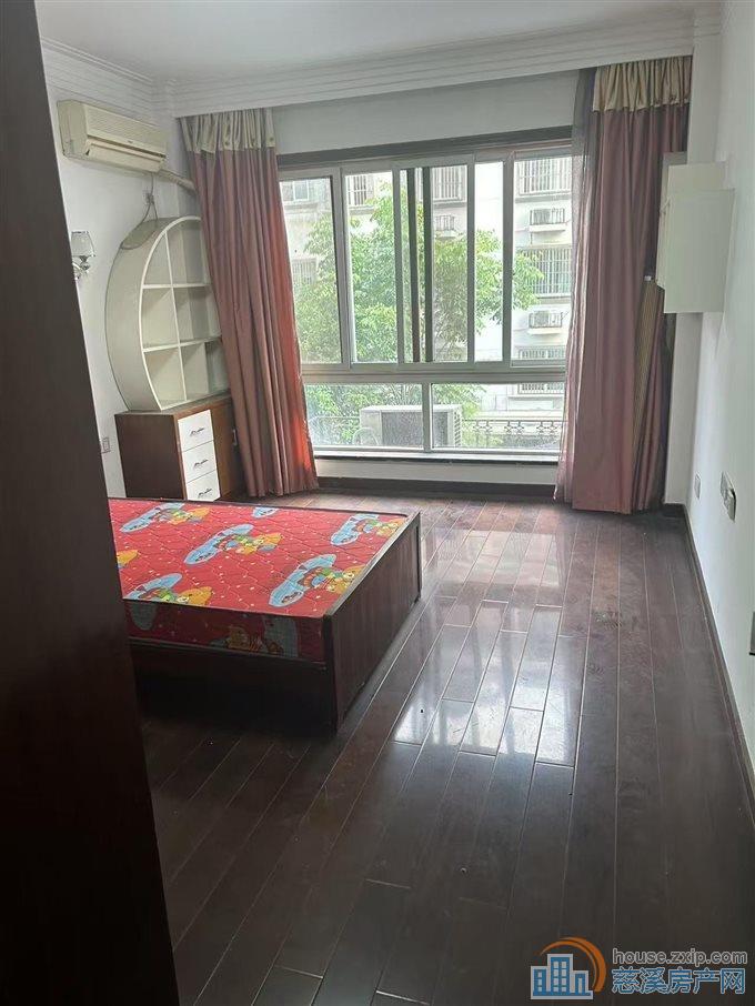 大通花园精装修165平169万朝南车库