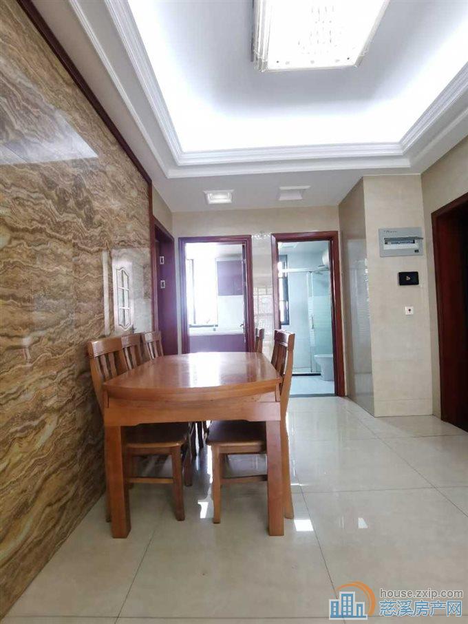 枫华富地电梯洋房2室带车位直接钥匙在