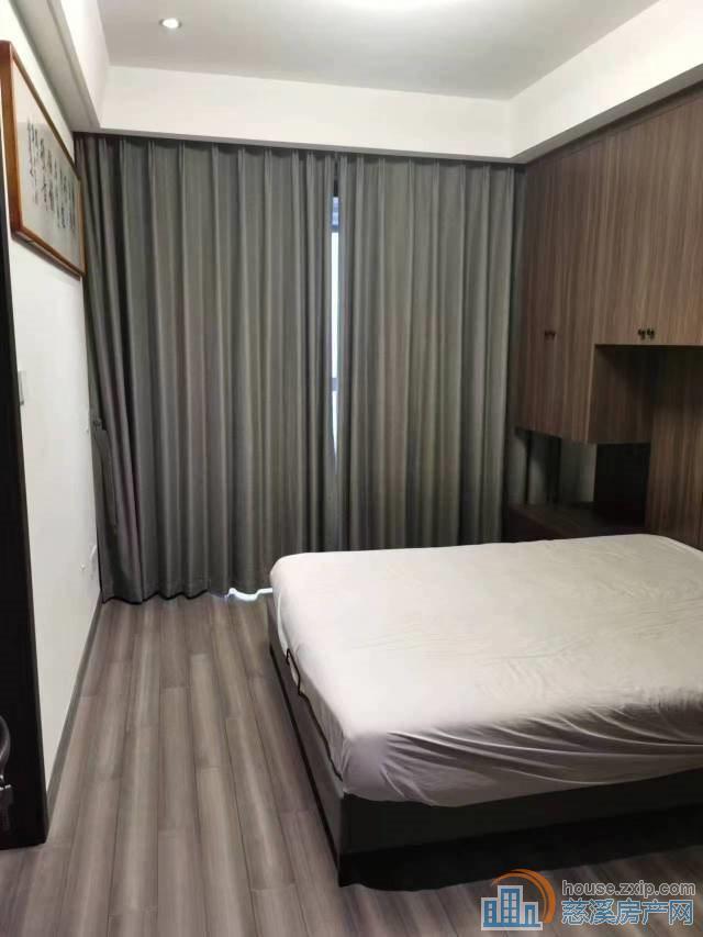 特价急售嘉景园电梯房120平139，8