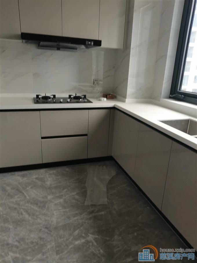 江山云望 精装143平方328万 包税